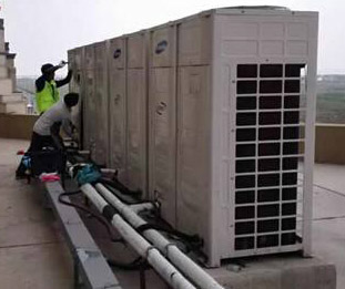 中央型制冷、取暖机器排水管安装伴热带